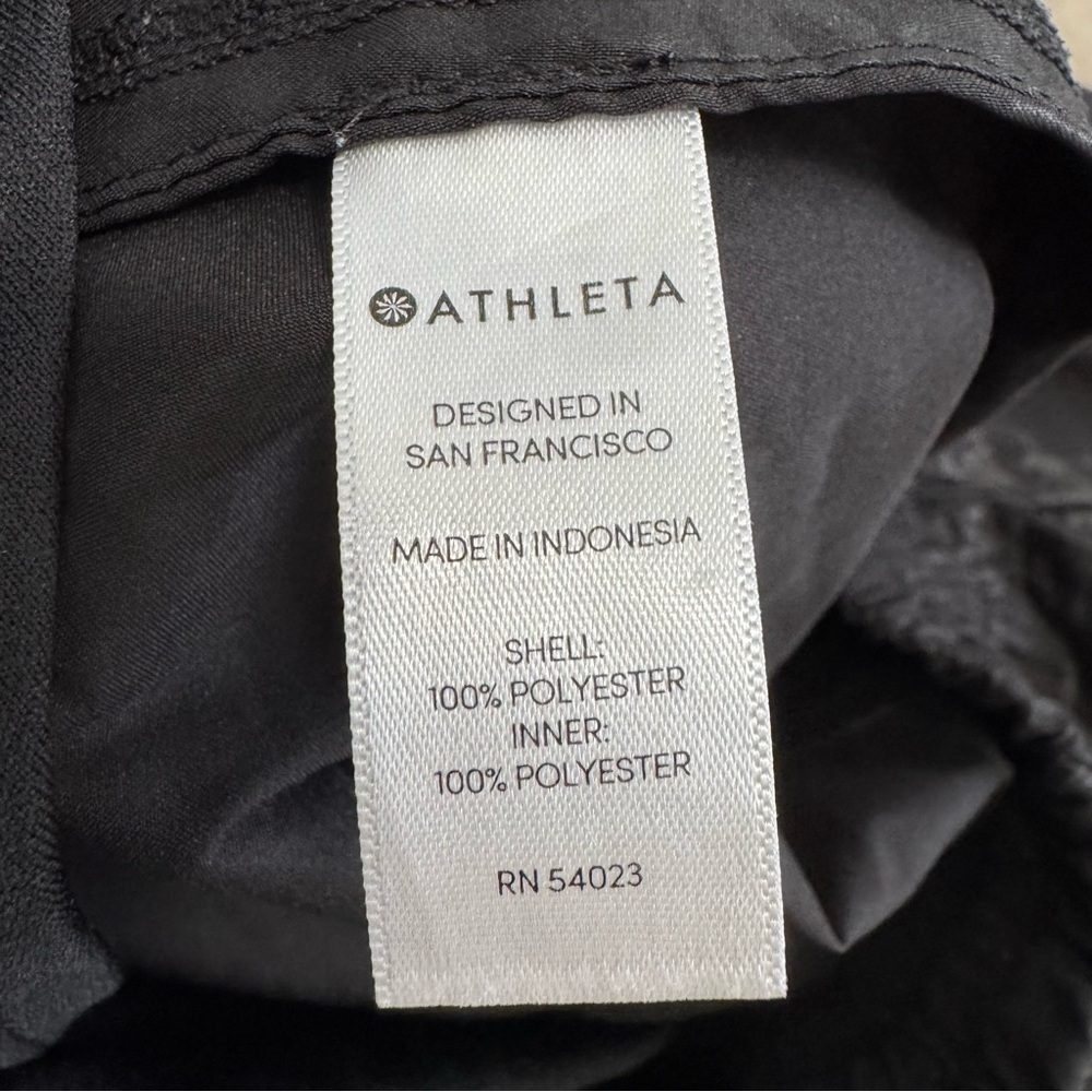 Athleta Botanical Racer Run Shorts - Picture 4 of 7